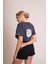 Delicate Kadın Gri Oversize Kısa Kollu Crop Tişört – %100 Pamuk Sırtı Baskılı Disco Top Tasarımı, Günlük Rahat Stil, Sokak Modası 5
