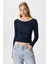 Kayık Yaka Uzun Kollu Lacivert Soft Top / Bluz 4