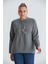 Baskılı Nakış Detaylı Büyük Beden Sweatshirt 1