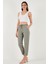 Pamuklu Normal Bel Regular Fit Düz Paça Pantolon Bayan Pantolon 668YP42282S4 1