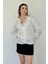 Beyaz Yakası Volanlı Gömlek 1