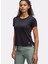 1386337-001 Ua Launch Camo Shortsle Siyah Yuvarlak Yaka Fitted Kadın T-Shirt 1