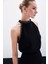 Aksesuar Detaylı Kolsuz Bluz - Siyah 1