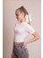 Muse Kadın Beyaz Kısa Kollu Yüksek Yaka Crop Body - Fit ve Rahat Basic Tişört 4