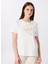 Bisiklet Yaka Baskılı Kırık Beyaz Kadın T-Shirt F5SL-TST0389 1