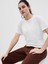Kadın Beyaz GapFit Breathe T-Shirt 6