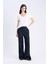 Regular Fit V Yaka Basic Düz Kısa Kollu BeyazTişört K1507AZ25SM 2