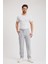 Gri Erkek Fermuarlı Cepli Nakış Detaylı Düz Paça Rahat Kesim Günlük Eşofman Altı 4