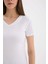 Slim Fit Dar Kesim V Yaka Ribana Basic Düz Kısa Kollu Beyaz Tişört I1080AZ25SP 5