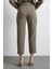 Önü Pensli Skinny Kumaş Pantolon Haki 4