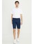 Slim Fit Dar Kesim Yan Cepli Gofre Desenli Şort 2