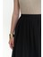 Amaya Bilek Hizasında Pileli Siyah Etek 5