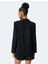 Uzun Kollu Düğmeli Cepli Kruvaze Oversize Blazer Ceket 4