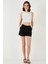 Kırçıllı Regular Fit Cepli Kısa Şort Bayan Şort 5866201 3
