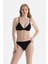 Siyah Üçgen Küçük Bikini Üst 4
