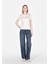 Slim Fit Yuvarlak Yaka Baskılı Kadın Beyaz Kısa Kol Tişört 3