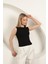 Çilek Viskon Kumaş Basic Bluz-Siyah 5