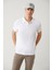 Erkek Beyaz Kıvrılmaz Polo Yaka %100 Pamuk Basic Regular Fit T-Shirt B001032 1