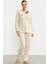 Yumuşak Dokulu V Yaka Pijama Takım - Bej 4