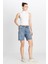 Slim Fit Dar Kesim Normal Bel Mavi Bermuda Jean Kot Şort 2