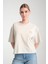 %100 Pamuk Bisiklet Yaka Kısa Kollu T-Shirt - Şık Kalp Detayı 4