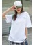 Kadın Beyaz Sırt Baskılı Oversize T-Shirt 2