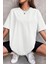 Kadın Beyaz Bisiklet Yaka Düz Oversize T-Shirt 1