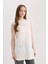 Regular Fit Bisiklet Yaka Basic Düz Kolsuz Tunik A8352AX25SP 4