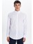 Slim Fit Arkadan Pensli Önden Kulplu Düz Trend Beyaz Erkek Gömlek 3