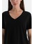 Siyah V Yaka Kısa Kollu Tişört 5