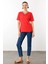 Kadın Yakası Yırtmaçlı ve Işlemeli T-Shirt 25768 Mercan 3