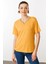 Kadın Yakası Yırtmaçlı ve Işlemeli T-Shirt 25768 Hardal 1