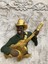 Gitar Çalan Adam Müzisyen, Haki 4