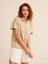 Kadın Kum Rengi Oversize Pamuklu Polo Yaka Basic Tişört 1