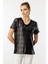 Kadın V Yaka Parlak Baskılı Penye T-Shirt Siyah 1