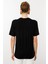 Kadın Yakası Düğmeli Penye T-Shirt Siyah 4