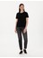 Kadın Siyah Regular Fit Bisiklet Yaka Basic Tişört 50305766-VR046 4