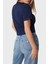 Cn Ss Logolu Pamuklu Düğme Detaylı Boxy Fit Sıfır Yaka Cropped T Shirt W5GI15K8FQ4 Bayan T Shirt W5GI15 K8FQ4 G7P1 2