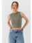 Sıfır Kol Crop Bluz Hakı 4