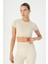 SlimFit Kadın Bisiklet Yaka Bej- Crop Top 4