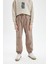 Erkek Çocuk Bağcıklı Beli ve Paçası Lastikli Cepli Jogger Gabardin Pantolon C7577A824WN 1