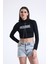 Kadın Trend Alaçatı Stili Rockmore Baskılı Zincir Detay Beyaz Crop Bluz 1