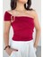 BLZ-06283 Bordo Gold Toka Detaylı Yan Büzgülü Straplez Bluz 4