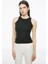 Siyah Daminas Slim Fit Bisiklet Yaka Sıfır Kol Bluz 1