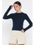 Kadın Bisiklet Yaka Parmak Geçirmeli Bluz P-00016039 2
