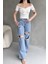 Kayık Yaka Gül Detaylı Crop Bluz 2