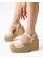 Plaza Deri Dolgu Topuk Hasır Sandalet Krem 4