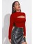 Kadın Kırmızı Göğüs Dekolteli Uzun Kollu Cut Out Crop Top Bluz 4