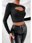 Kadın Siyah Göğüs Dekolteli Çapraz Askılı Uzun Kollu Crop Top Bluz 3
