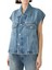 Denim Yelek ile Katmanlı Şıklık 5